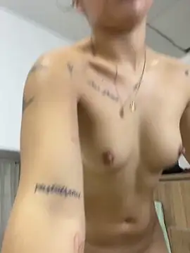 Snapshot of LuluMonroe_Eup chatting on September 2025 04:26:01 AM LuluMonroe Eup online show from September 2025 04:26:01 AM