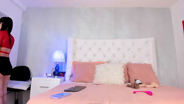 Yara Bliss  online show from October 2025 02:14:02 PM