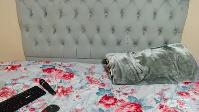 Babysex32 online show from February 2026 12:30:01 PM