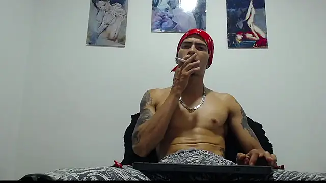 Snapshot of Daniel_laverde chatting on October 2025 06:58:02 AM Daniel laverde online show from October 2025 06:58:02 AM