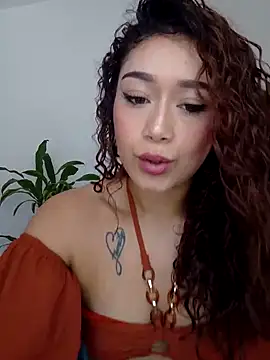 Snapshot of LilithAmber11 chatting on September 2025 05:01:02 PM LilithAmber11 online show from September 2025 05:01:02 PM