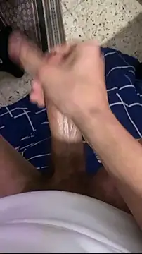 Snapshot of the---fucker chatting on January 2026 11:28:01 PM the---fucker online show from January 2026 11:28:01 PM