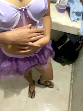 pareja-dispuesta online show from October 2025 01:14:02 AM