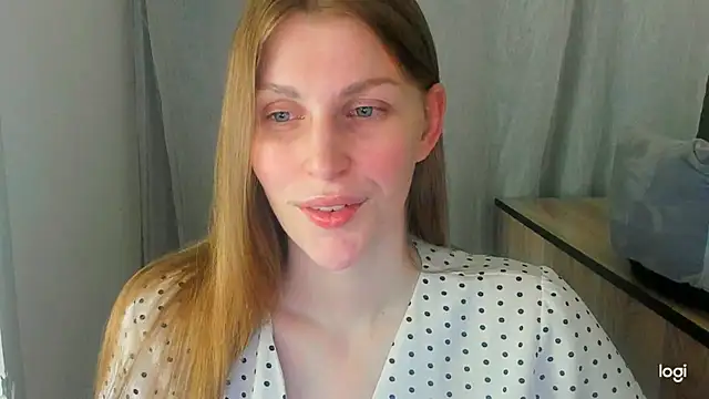 Snapshot of JuliaMuuun chatting on June 2026 09:56:02 PM JuliaMuuun online show from June 2026 09:56:02 PM