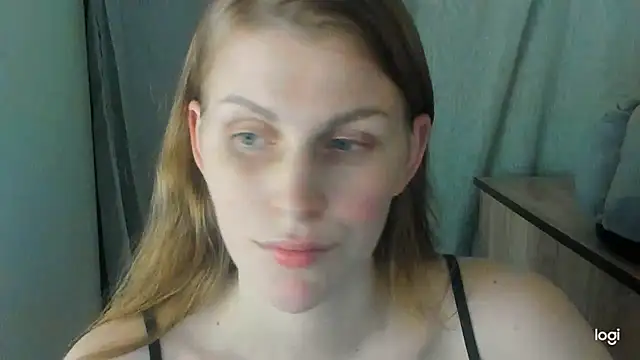 Snapshot of JuliaMuuun chatting on June 2026 09:47:02 PM JuliaMuuun online show from June 2026 09:47:02 PM