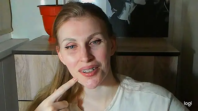 Snapshot of JuliaMuuun chatting on July 2026 09:39:02 PM JuliaMuuun online show from July 2026 09:39:02 PM