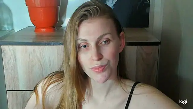 Snapshot of JuliaMuuun chatting on July 2026 09:09:02 PM JuliaMuuun online show from July 2026 09:09:02 PM