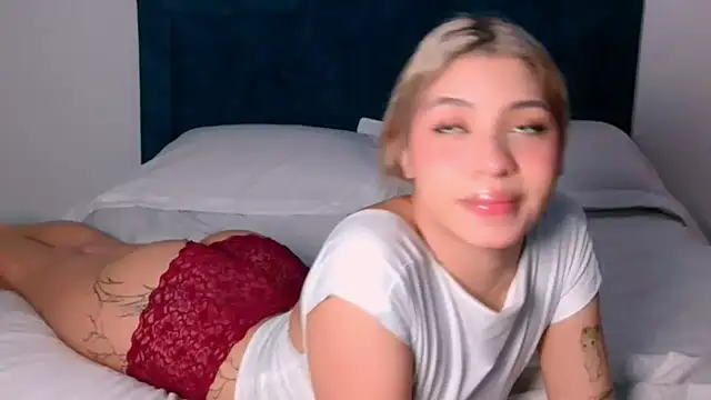 angelinhaaa online show from October 2025 04:30:02 PM