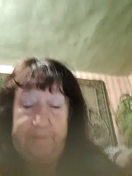 CrystalLime6411 online show from November 2025 10:32:01 PM