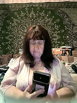 CrystalLime6411 online show from May 2026 02:45:01 PM