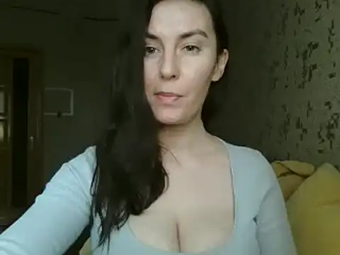 KatalinaQE online show from October 2025 07:48:01 AM