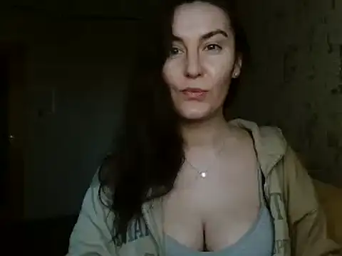 KatalinaQE online show from October 2025 06:04:01 AM