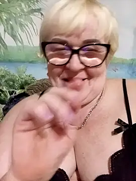 VioletSweet5566 online show from April 2026 01:41:02 PM