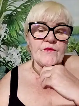 VioletSweet5566 online show from May 2026 07:22:01 PM