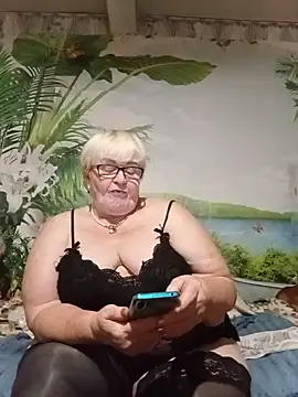 VioletSweet5566 online show from July 2026 06:17:01 PM