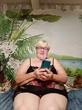 VioletSweet5566 online show from July 2026 05:45:02 PM