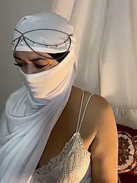 Snapshot of Amyraa_ chatting on November 2025 01:24:02 PM Amyraa online show from November 2025 01:24:02 PM