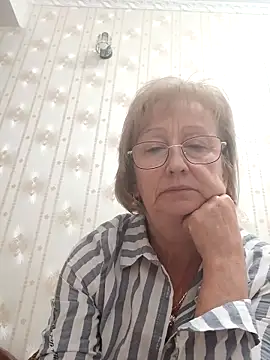 AlikaSwan5821 online show from September 2025 06:32:02 PM