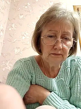 AlikaSwan5821 online show from February 2026 01:43:01 PM