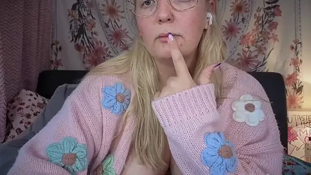 Snapshot of Daisyxoxo_ chatting on October 2025 08:33:01 AM Daisyxoxo online show from October 2025 08:33:01 AM