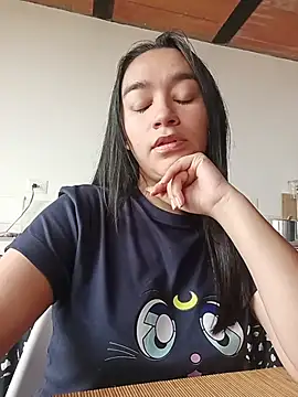 Williams Hera online show from November 2025 06:28:01 PM