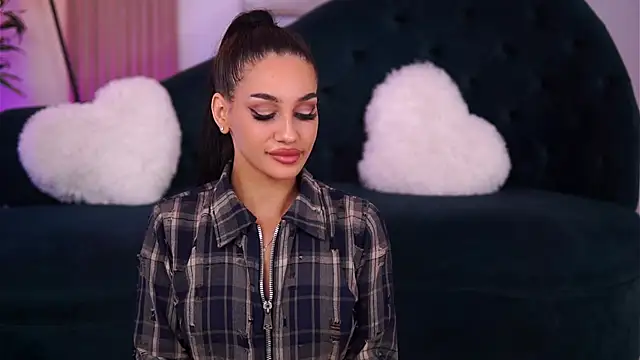 NinaSolenne online show from November 2025 07:24:02 PM