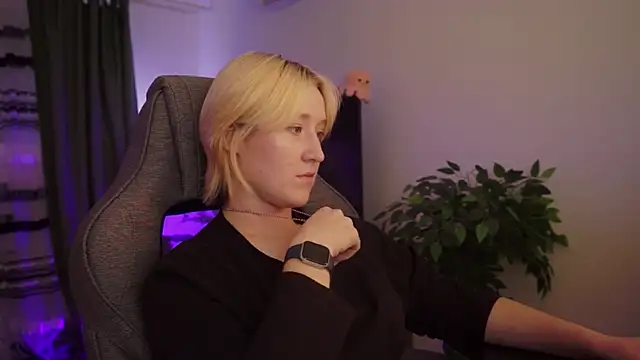 CinBellamy online show from November 2025 06:03:02 AM