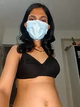 Shivani2002 online show from April 2026 04:26:01 PM