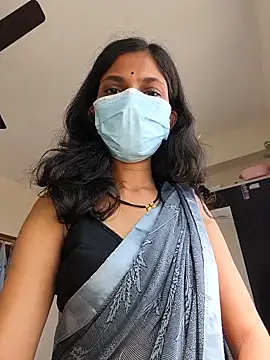 Shivani2002 online show from May 2026 04:07:02 AM