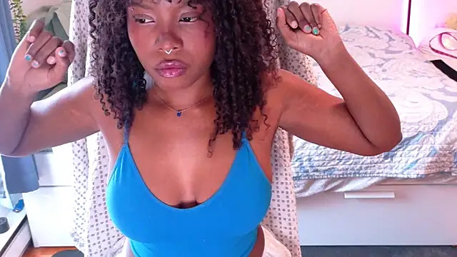 SparklingSoleil online show from June 2026 04:42:02 PM