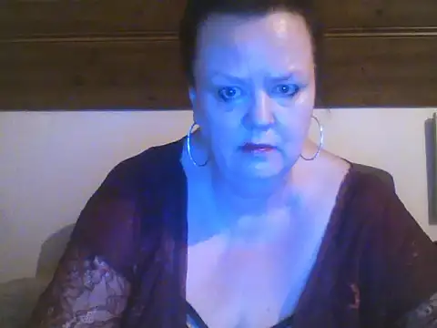TiffanyMature online show from April 2026 08:04:01 PM