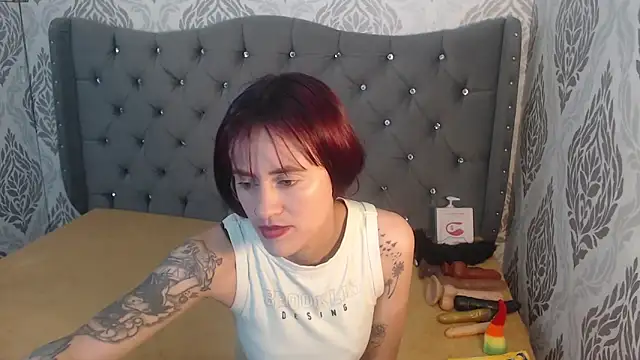 katheblows online show from October 2025 12:38:01 PM