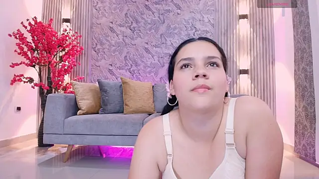 karlie small online show from September 2025 07:47:01 PM