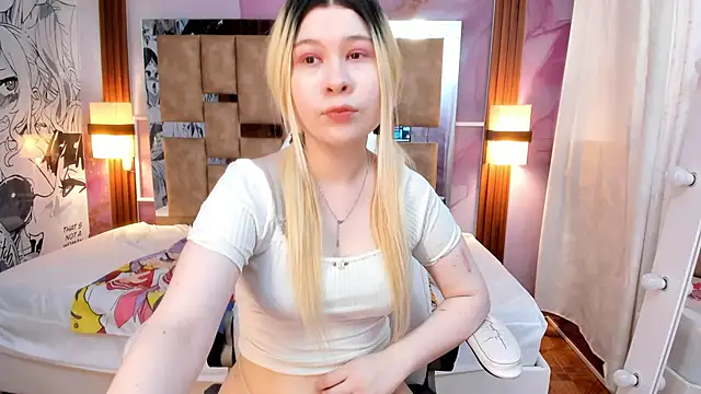 Snapshot of Melody_Lolii chatting on September 2025 05:59:01 PM Melody Lolii online show from September 2025 05:59:01 PM