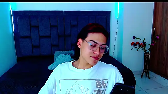 dirty model online show from September 2025 10:48:01 PM