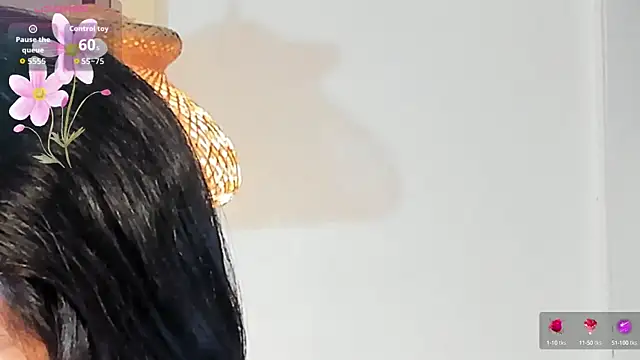 VioletHilton online show from September 2025 06:32:02 PM