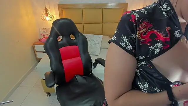 MELISSAROUGE online show from November 2025 07:35:01 PM