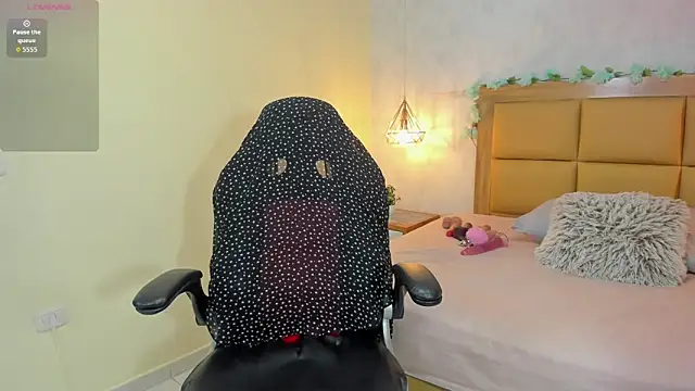 MELISSAROUGE online show from January 2026 07:30:01 PM