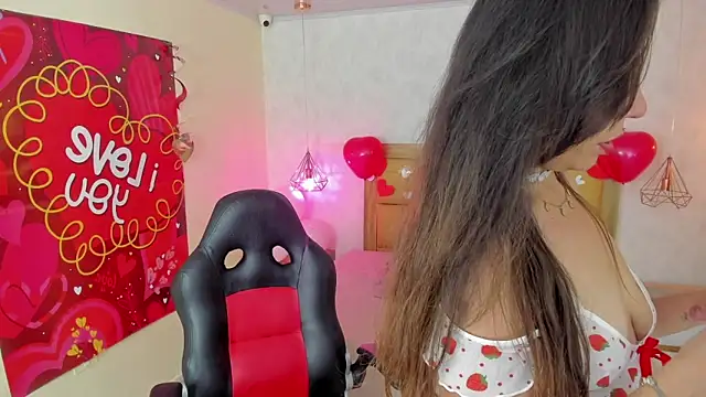 MELISSAROUGE online show from February 2026 08:05:01 PM