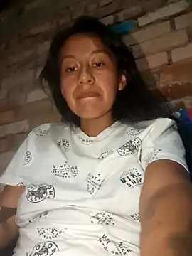 Snapshot of LUNAROSE_SEX chatting on September 2025 02:37:02 AM LUNAROSE SEX online show from September 2025 02:37:02 AM