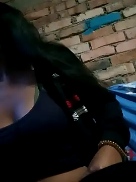 Snapshot of LUNAROSE_SEX chatting on September 2025 03:45:02 AM LUNAROSE SEX online show from September 2025 03:45:02 AM