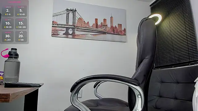 Dash Bukoski online show from September 2025 11:23:02 AM