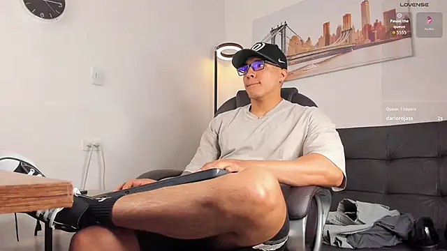 Dash Bukoski online show from January 2026 03:17:01 PM