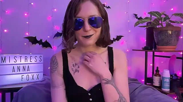 mistressannafoxx online show from November 2025 06:20:02 PM