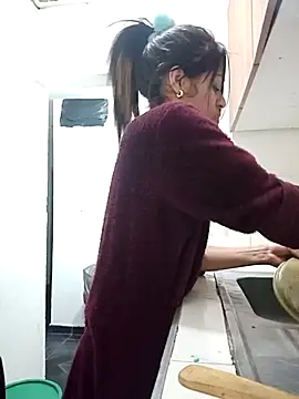 toxic sweet  online show from November 2025 07:27:01 PM