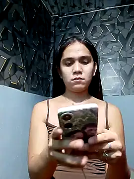 Snapshot of lexyyr17 chatting on February 2026 07:51:02 AM lexyyr17 online show from February 2026 07:51:02 AM