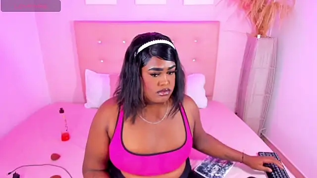 Snapshot of _EvaRouse chatting on September 2025 04:00:01 PM EvaRouse online show from September 2025 04:00:01 PM