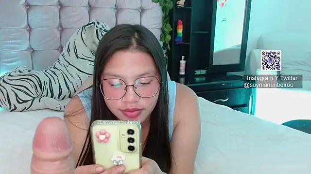 Snapshot of maria_ribeiro chatting on January 2026 10:12:02 PM maria ribeiro online show from January 2026 10:12:02 PM