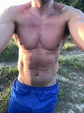 CasadoLutadorBigStuds online show from October 2025 07:48:02 PM