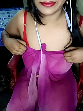 Snapshot of reena502 chatting on September 2025 11:15:01 AM reena502 online show from September 2025 11:15:01 AM